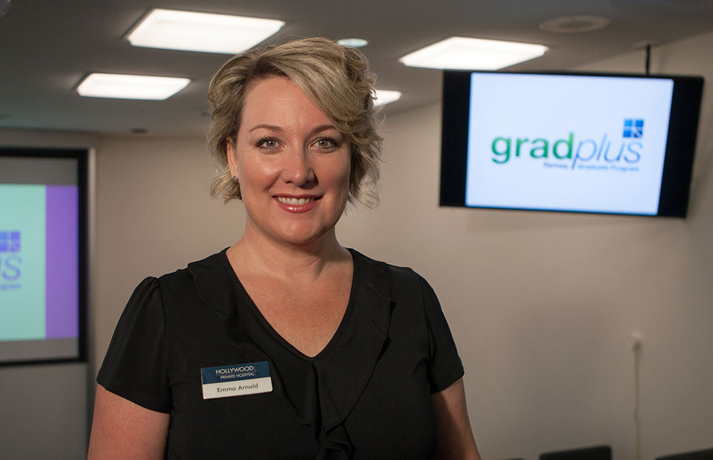 Hollywood nurse wins award